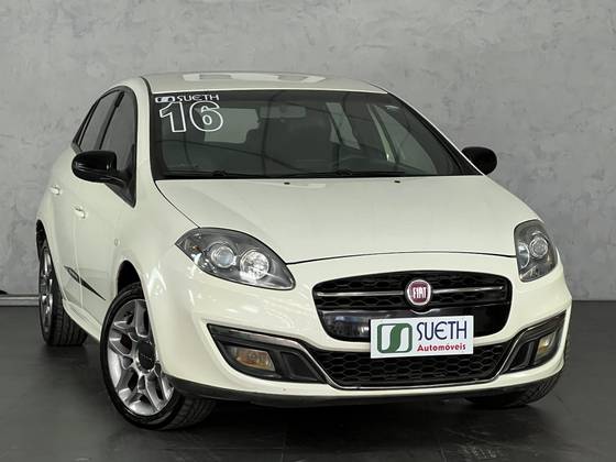 FIAT BRAVO 1.8 BLACKMOTION 16V FLEX 4P MANUAL FIAT BRAVO 1.8 BLACKMOTION 16V FLEX 4P MANUAL